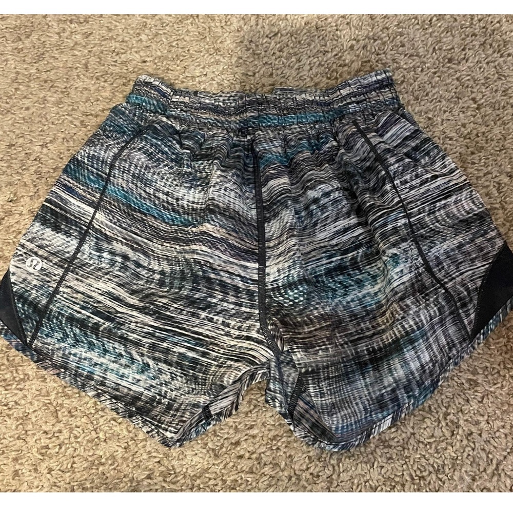 Lululemon Hotty Hot Short Tall